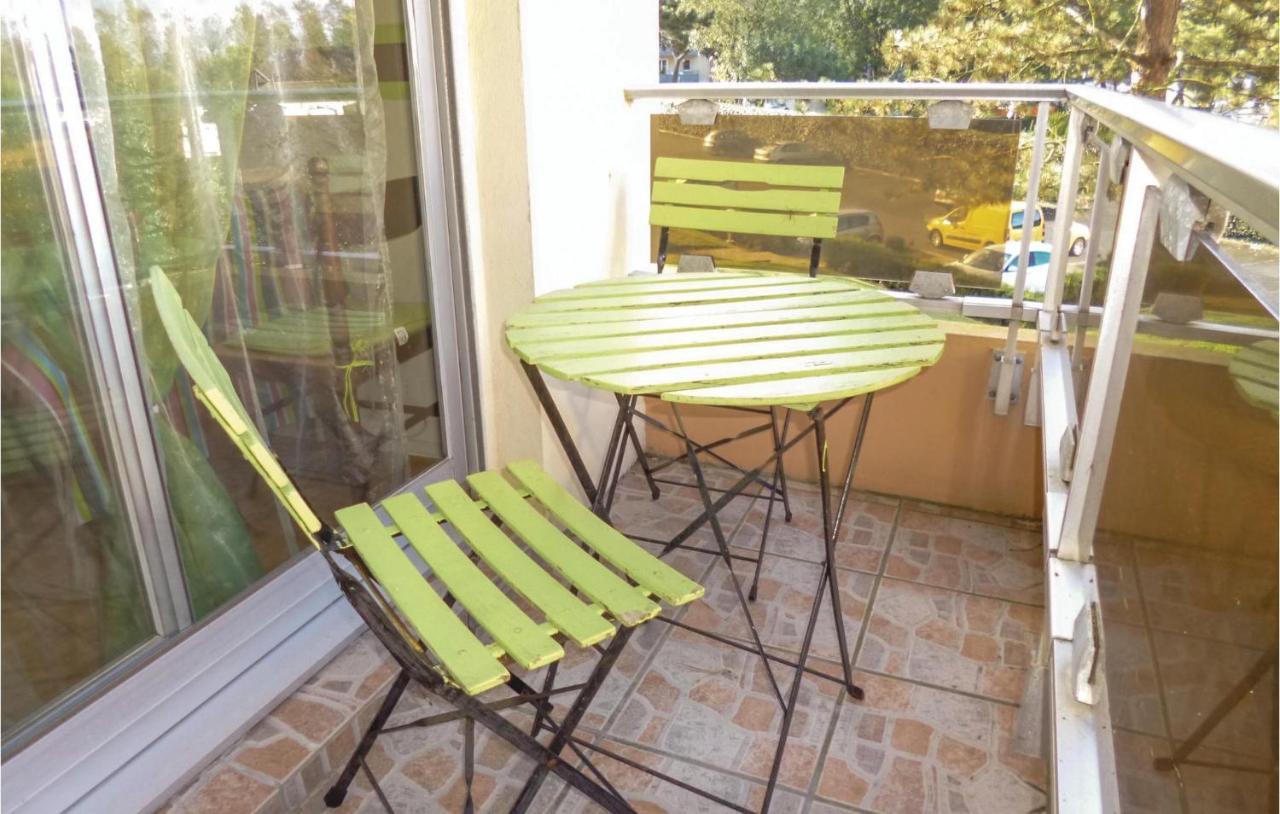 1 Bedroom Nice Apartment In Grandcamp Maisy ภายนอก รูปภาพ
