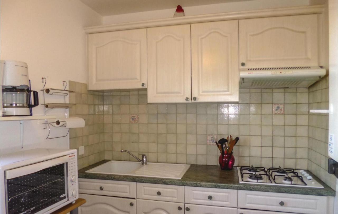 1 Bedroom Nice Apartment In Grandcamp Maisy ภายนอก รูปภาพ
