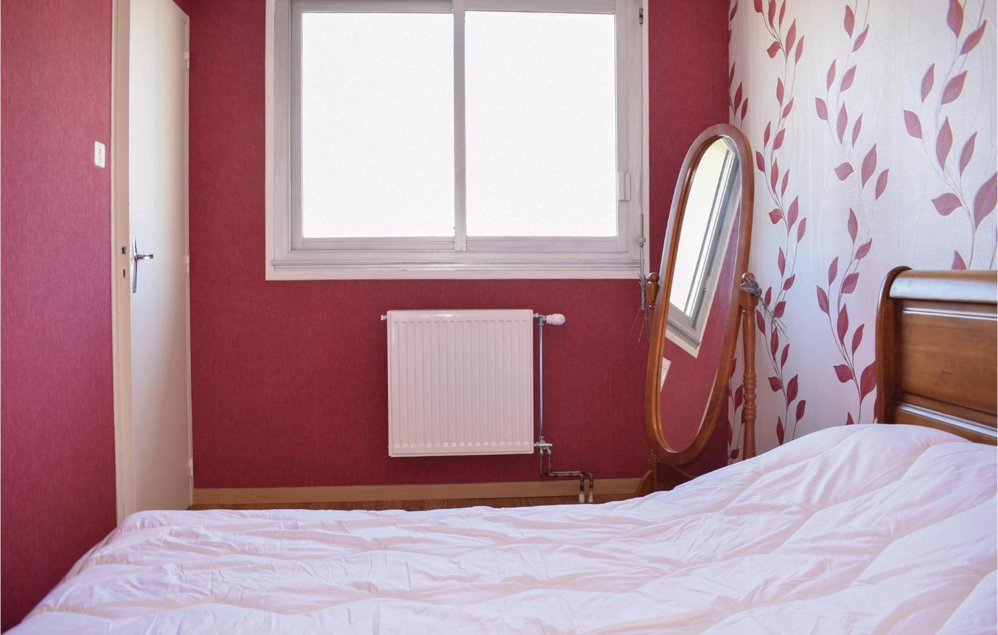 1 Bedroom Nice Apartment In Grandcamp Maisy ภายนอก รูปภาพ